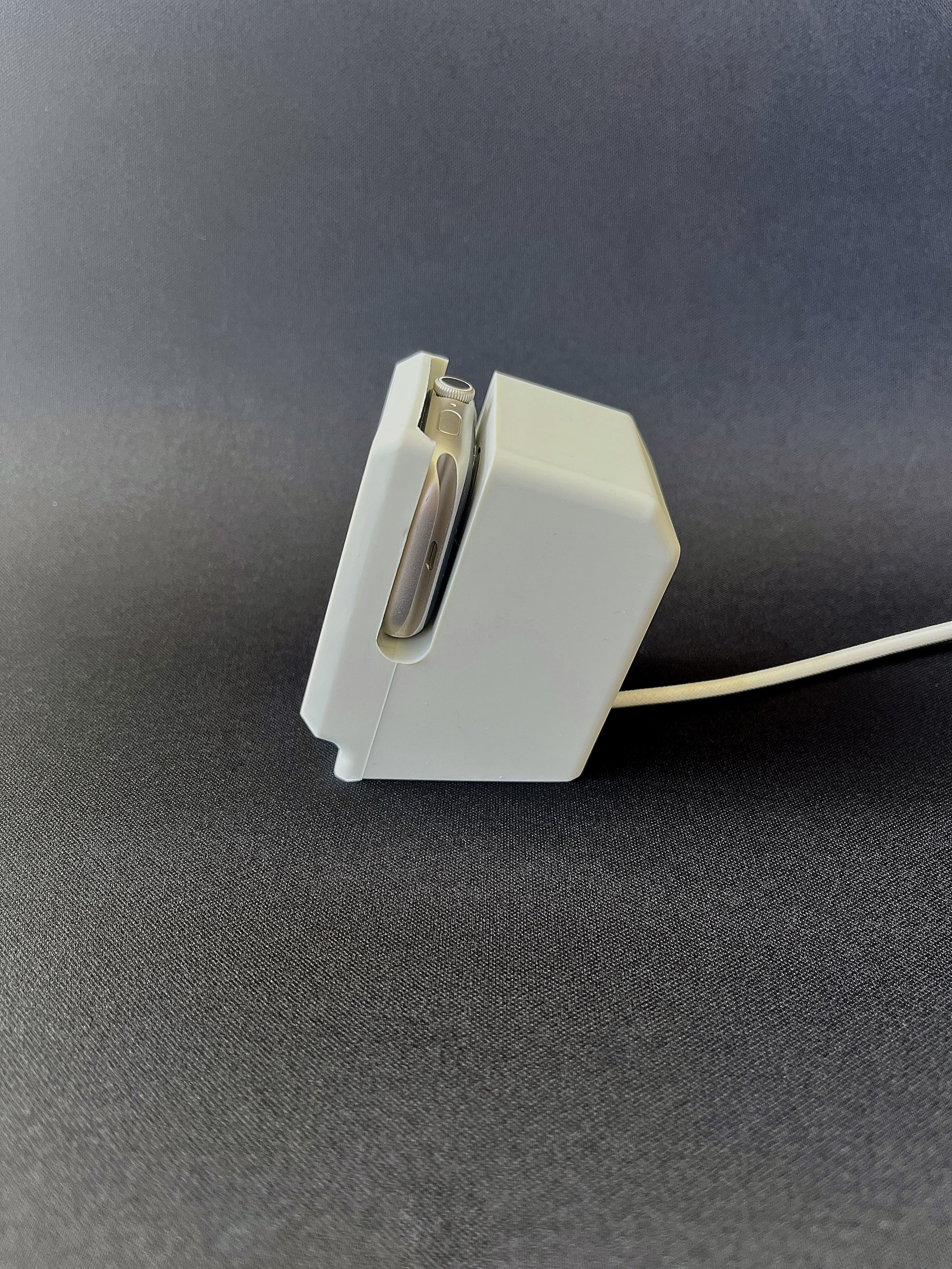 Support de charge Apple Watch – Design Macintosh rétro