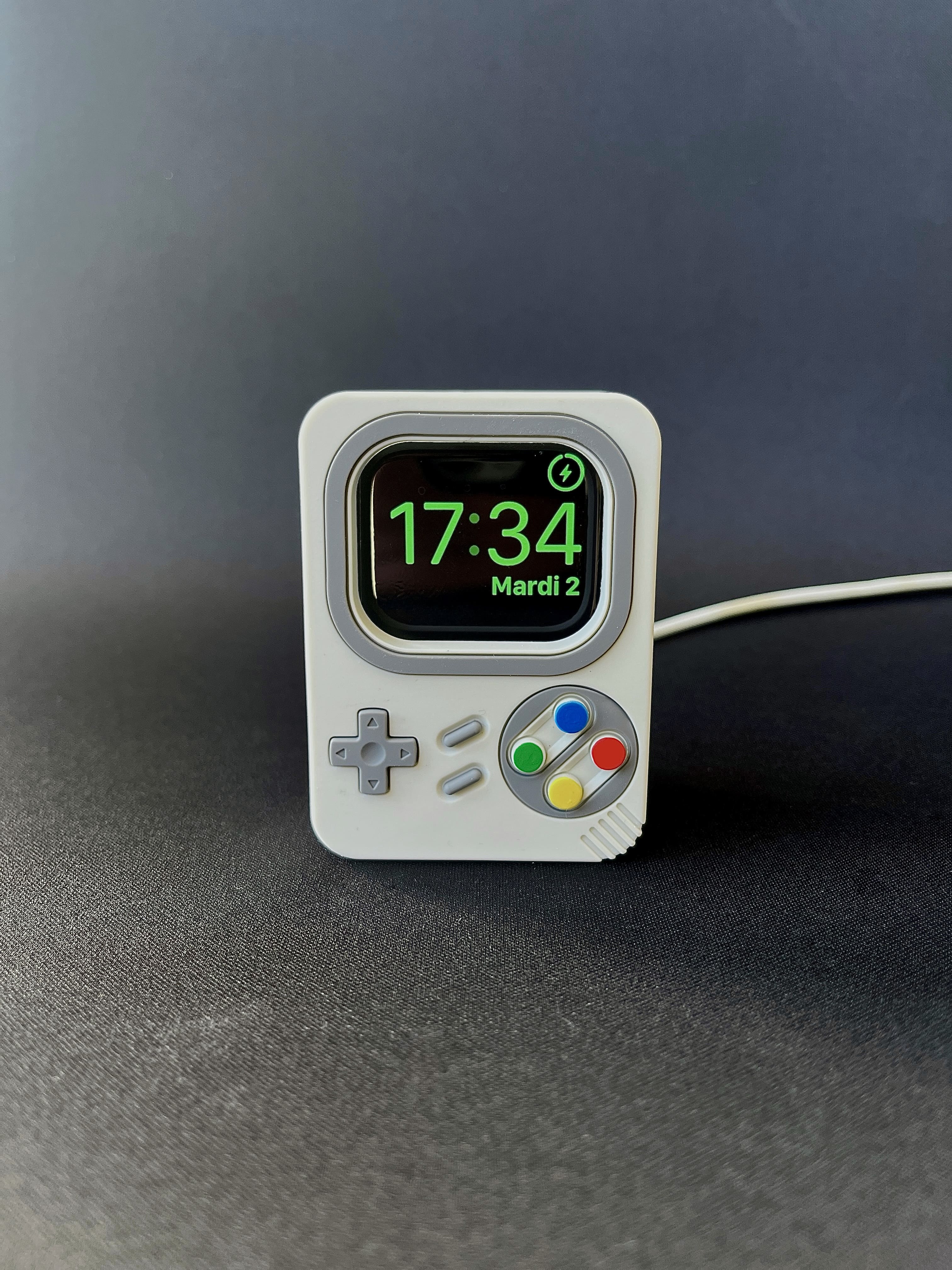 Support de charge Apple Watch – Design Game Boy rétro
